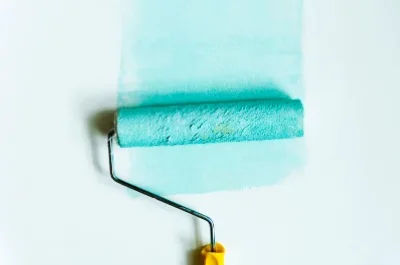 Peinture intérieure au Retail — murs, plafonds et boiseries